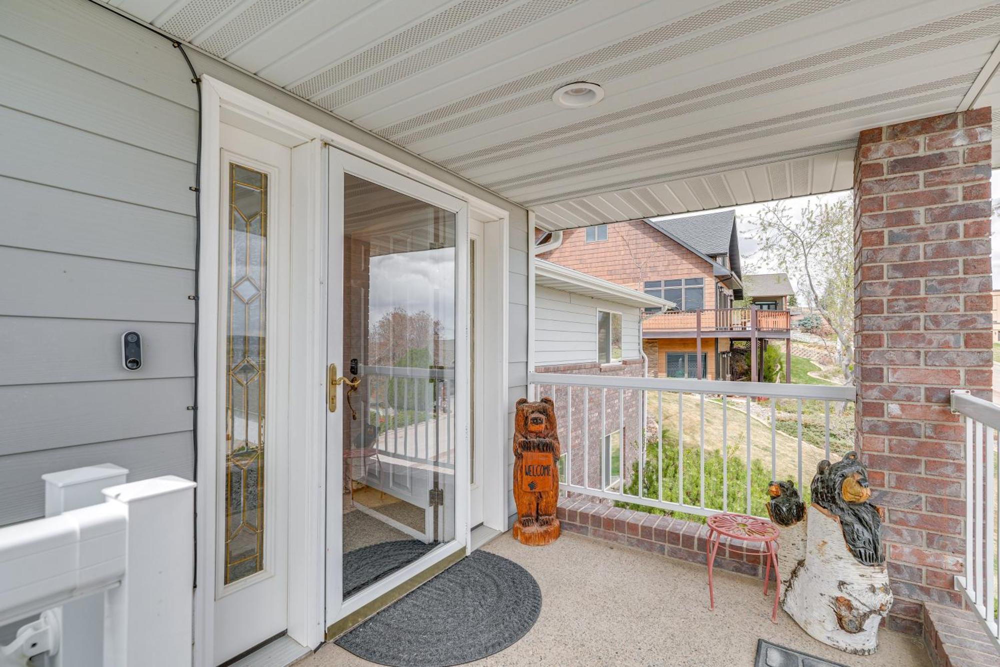 Inviting Great Falls Home With Wraparound Deck! Екстер'єр фото