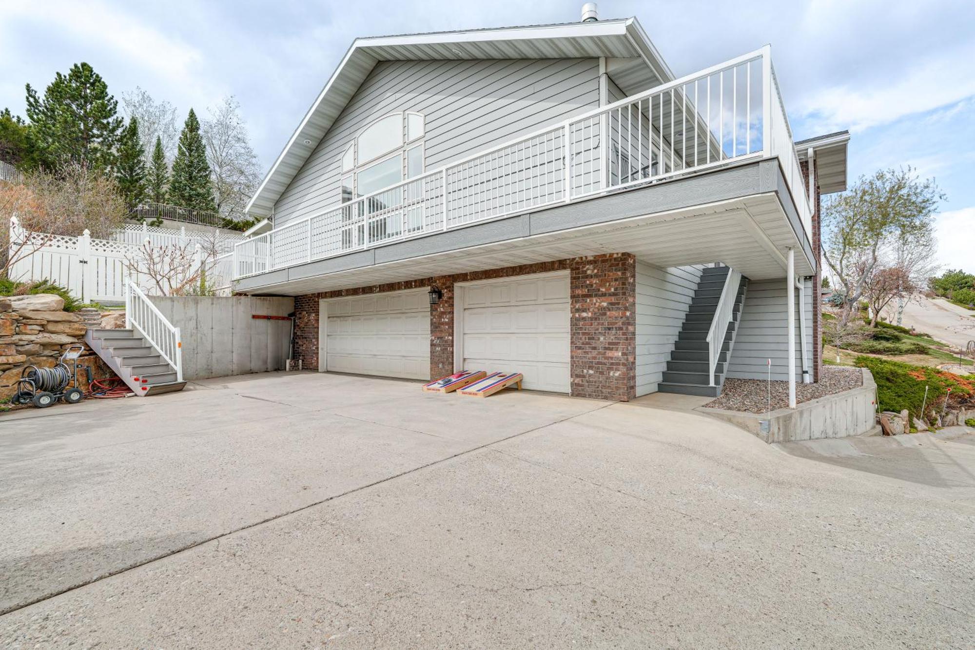 Inviting Great Falls Home With Wraparound Deck! Екстер'єр фото